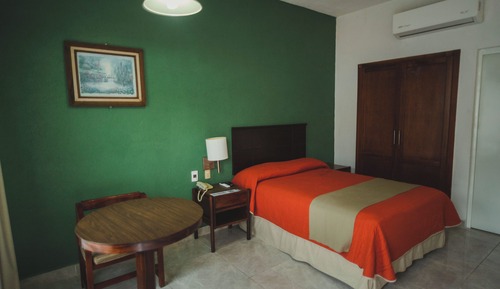 Standard Single Room