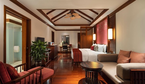 Deluxe River View Room