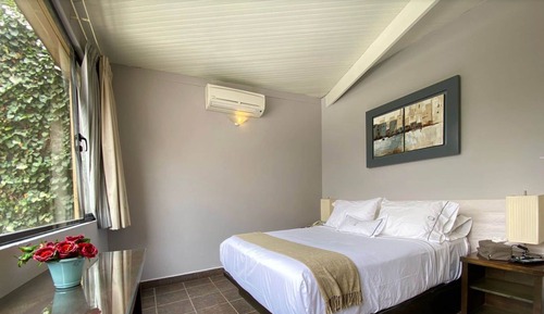 Traditional Suite