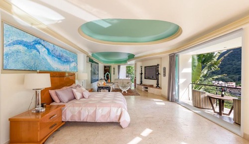Grand Room
