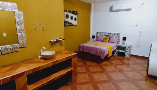 Family Room, 1 Queen Bed