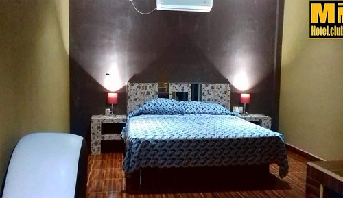 Family Room, 1 King Bed