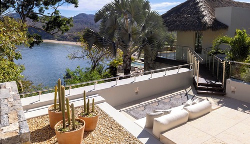 House, 4 Bedrooms, Ocean View (with Pool)