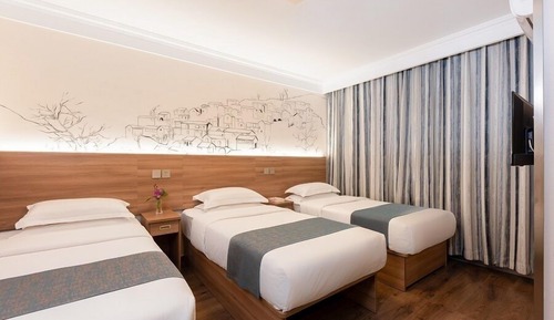 Business Triple Room