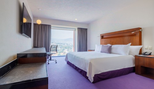 Deluxe Room, 1 King Bed