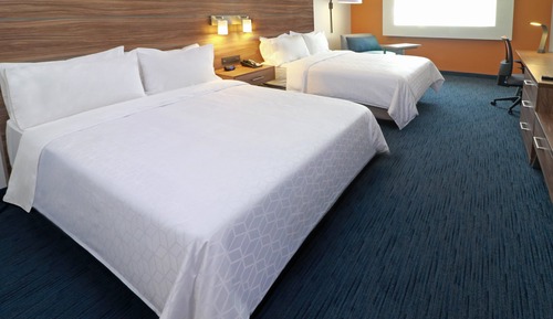 Standard Room, 2 Queen Beds, Microwave (Minifridge)