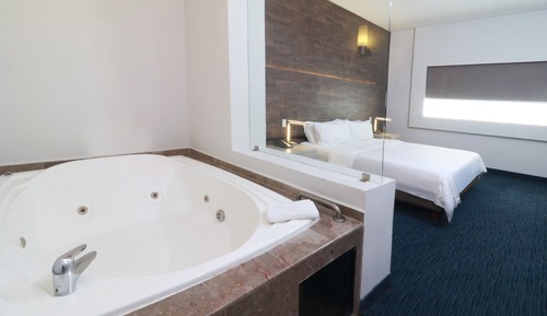 Suite, 2 Double Beds