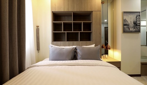 Deluxe Studio, 1 Queen Bed