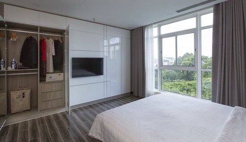 Deluxe Suite, 1 King Bed, Park View