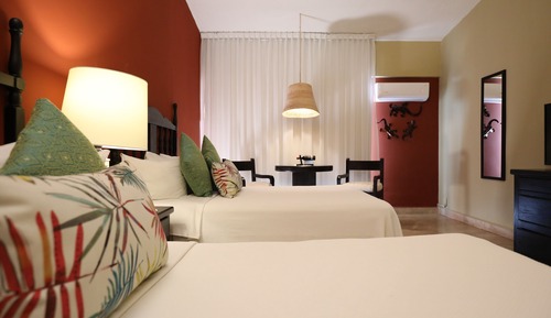 Panoramic Room, 2 Double Beds, City View (Plus)