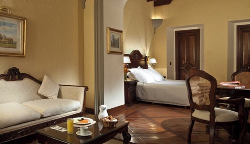 Junior Suite, 1 King Bed