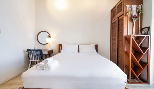 Comfort Studio, 1 Queen Bed, Ensuite, Tower