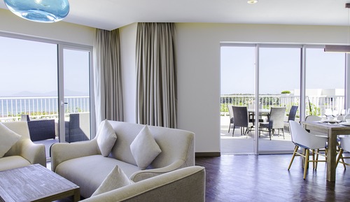 Two Bedroom Premier Suite Ocean View includes unlimited Jjimjilbang Spa