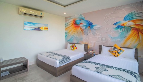 Luxury Studio, 2 Bedrooms, Garden View