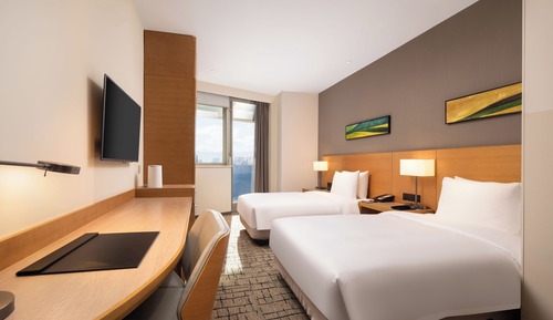 Room, Multiple Beds, Lake View
