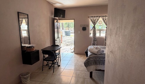 Family Single Room, Multiple Beds