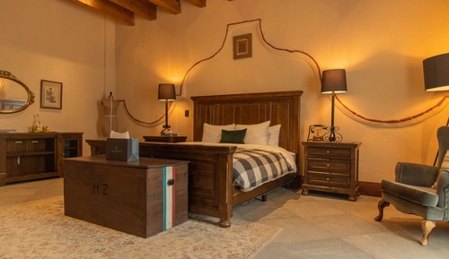 Luxury Single Room, Balcony, Valley View
