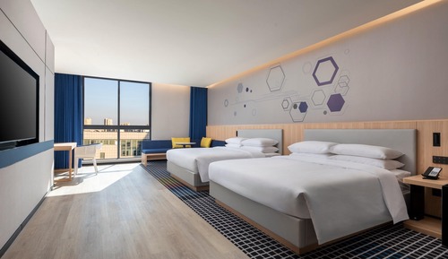 Deluxe Room, Multiple Beds, Non Smoking