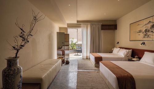 Deluxe Room, 2 Queen Beds, Courtyard View