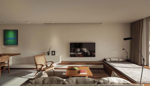 Panoramic Suite, Hill View