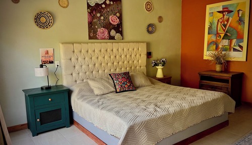 Junior Room, Garden View