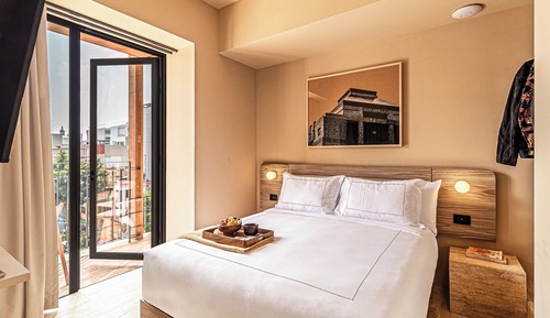 Family Apartment, Balcony