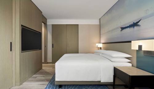 Junior Suite, 1 Bedroom, Smoking, City View
