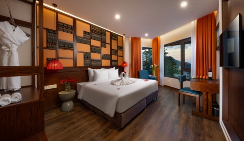 Premium Double or Twin Room, City View