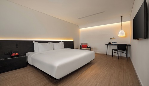 Junior Apartment