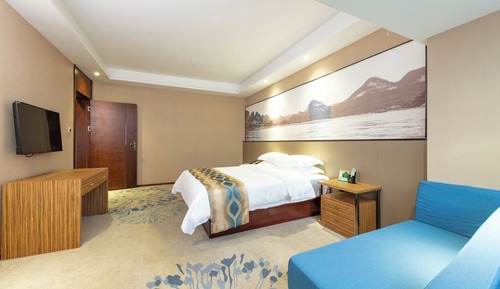 Executive Studio Suite, Courtyard View