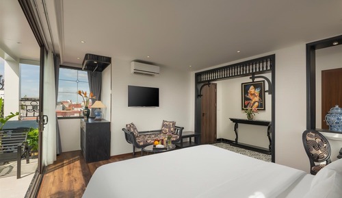 Panoramic Studio, City View