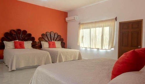 Standard Triple Room, Multiple Beds, Shared Bathroom, Courtyard View