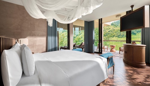 Wellbeing Pool Suite King - Inclusive Wellness Journey