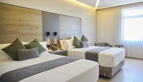 Standard Room, 2 Double Beds