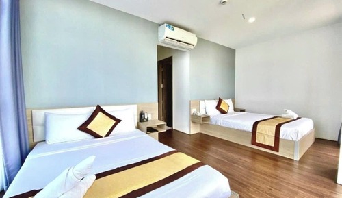 Twin Room, Lake View