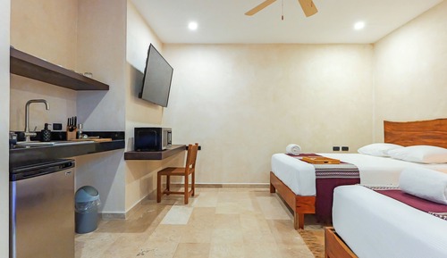 Family Double Room, 2 Queen Beds, Garden View