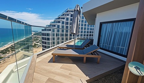 Panoramic Penthouse, 2 Bedrooms, Private Pool, Beach View