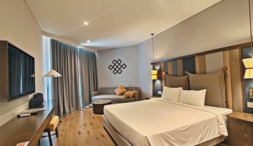 Luxury Studio, 1 Bedroom, Beach View