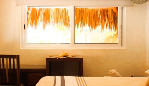 Bungalow, 1 Queen Bed, Hot Tub, Garden View