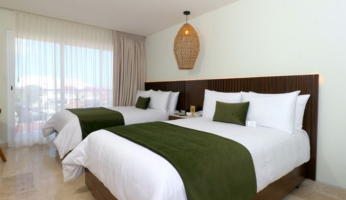 Superior Room, City View