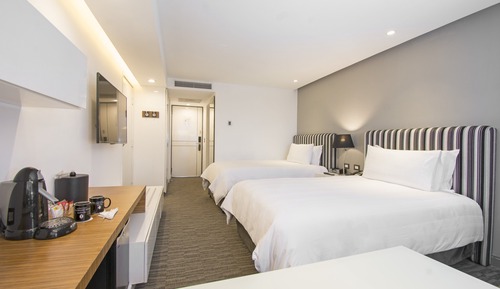 Premium Room, 2 Double Beds, Accessible