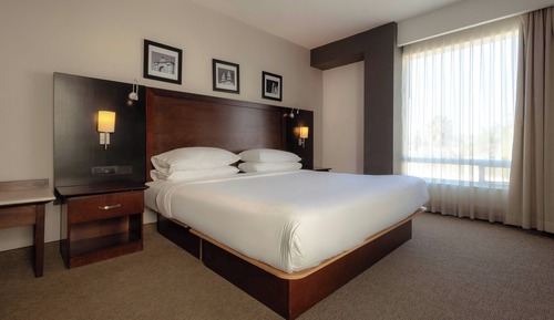 Standard Room, 1 King Bed
