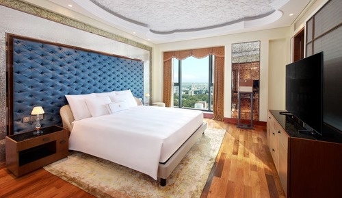 Panorama Suite, Club Lounge Access, Free Minibar, City View