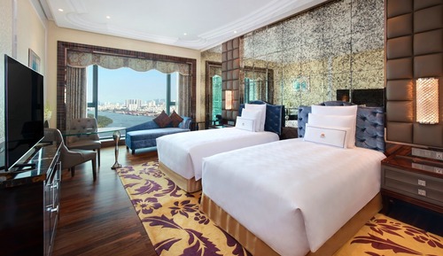 Deluxe Twin, Free Minibar, City View