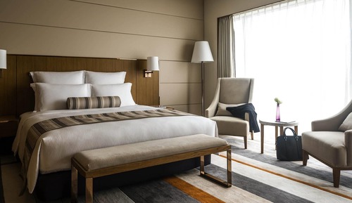Deluxe King Room