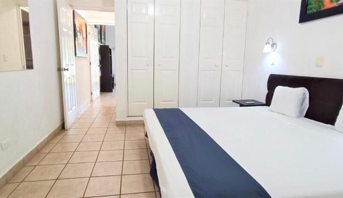 Comfort Suite, Garden View