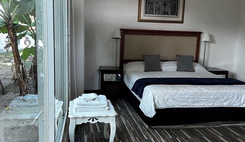 Classic Room, Private Bathroom, Garden View