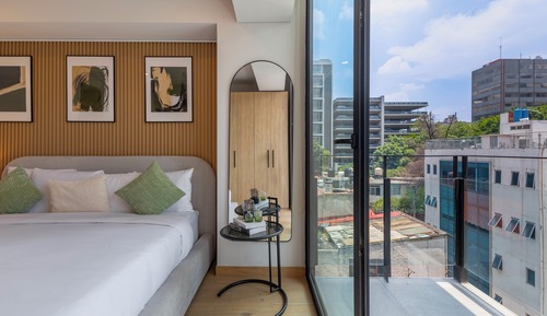 Premium Apartment, Balcony, City View