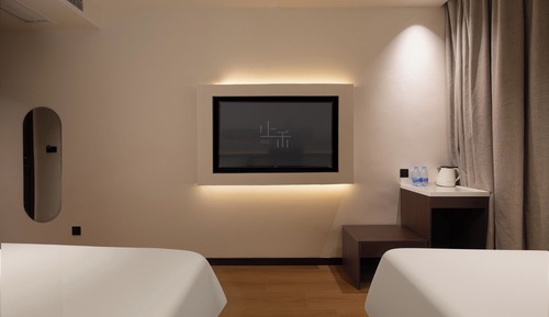 Basic Twin Room