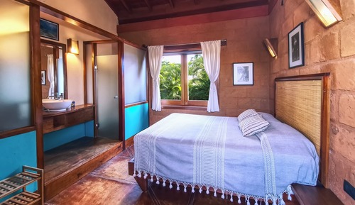 Classic Double Room, 1 Queen Bed, Private Bathroom, Garden View